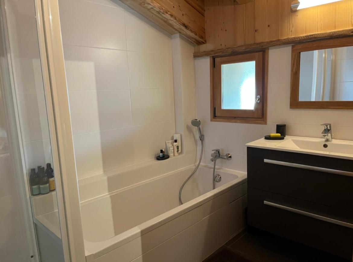 Le Chalet Du Cret - 8 Pers, Tout Confort Avec Jacuzzi نوتر دام دو بيلكومبيه المظهر الخارجي الصورة